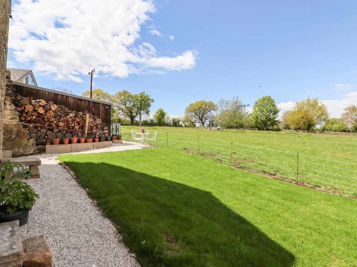 Villa Walnut Barn Belper Exterior foto