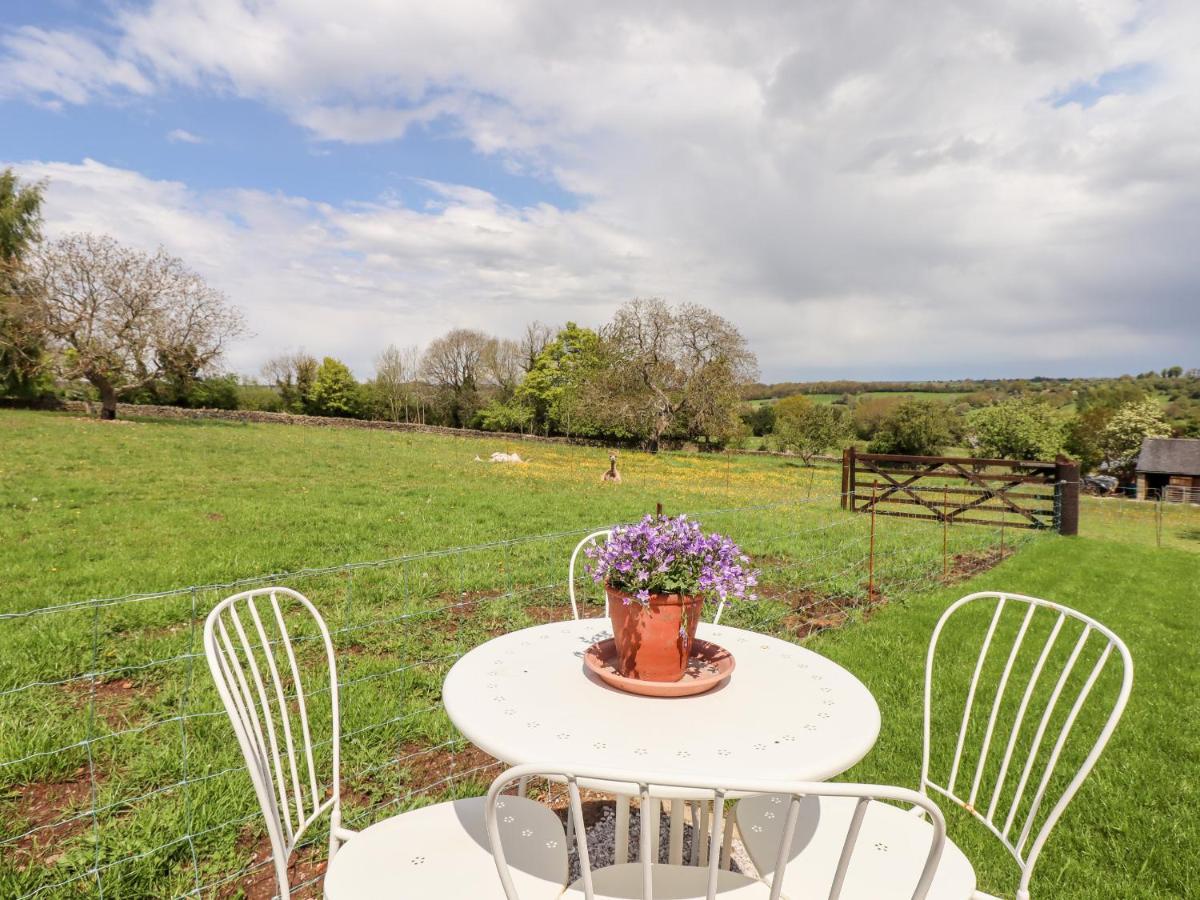 Villa Walnut Barn Belper Exterior foto